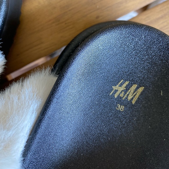 Faux Fur Slippers - Picture 9 of 9